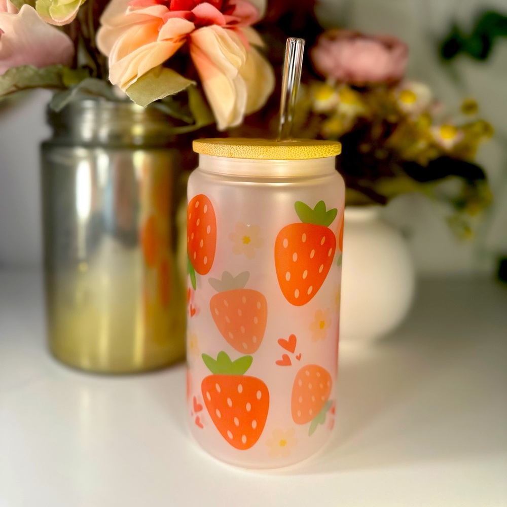 Glass Strawberry Cup